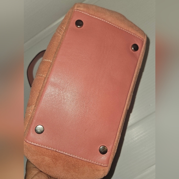 Rare Vintage Y2K COACH Pink Suede Kiss Lock Mini Crossbody Bag – Limited Edition - Picture 11 of 17